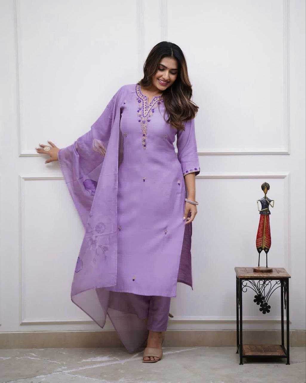 Rayon Embroidered Kurti - MYLUXURY LANE ENTERPRISE